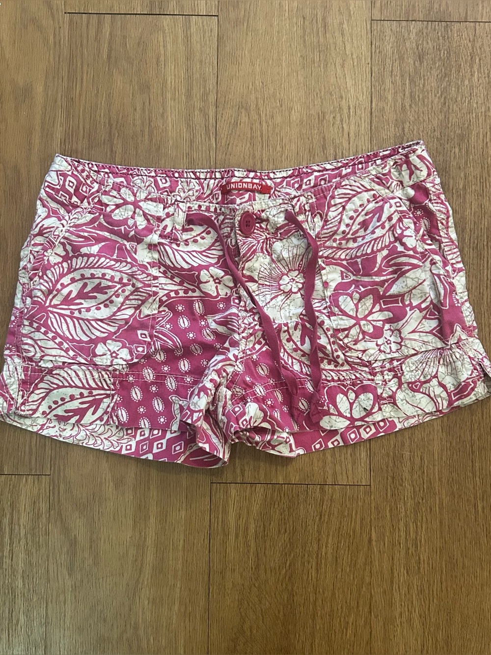 Y2K Unionbay Batik Print Cargo Shorts